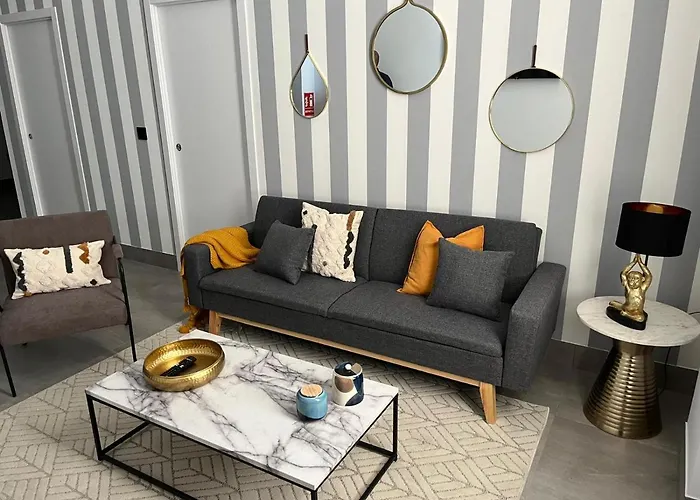 Apartamentos La Chimenea